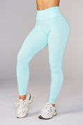 Malla de núcleo sin costuras W220 Spring 24'