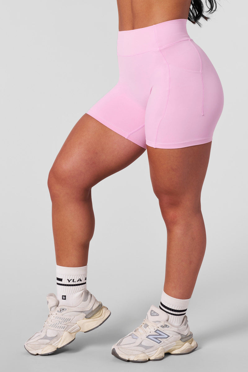 W172 Nova Shorts